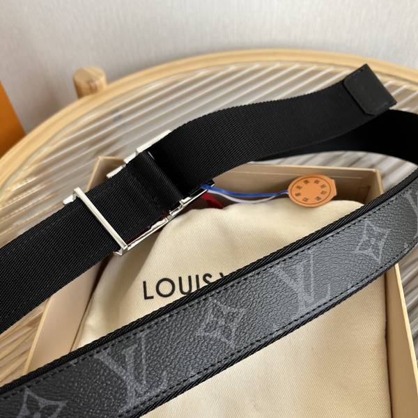 Louis Vuitton 35MM Belt LVB00308